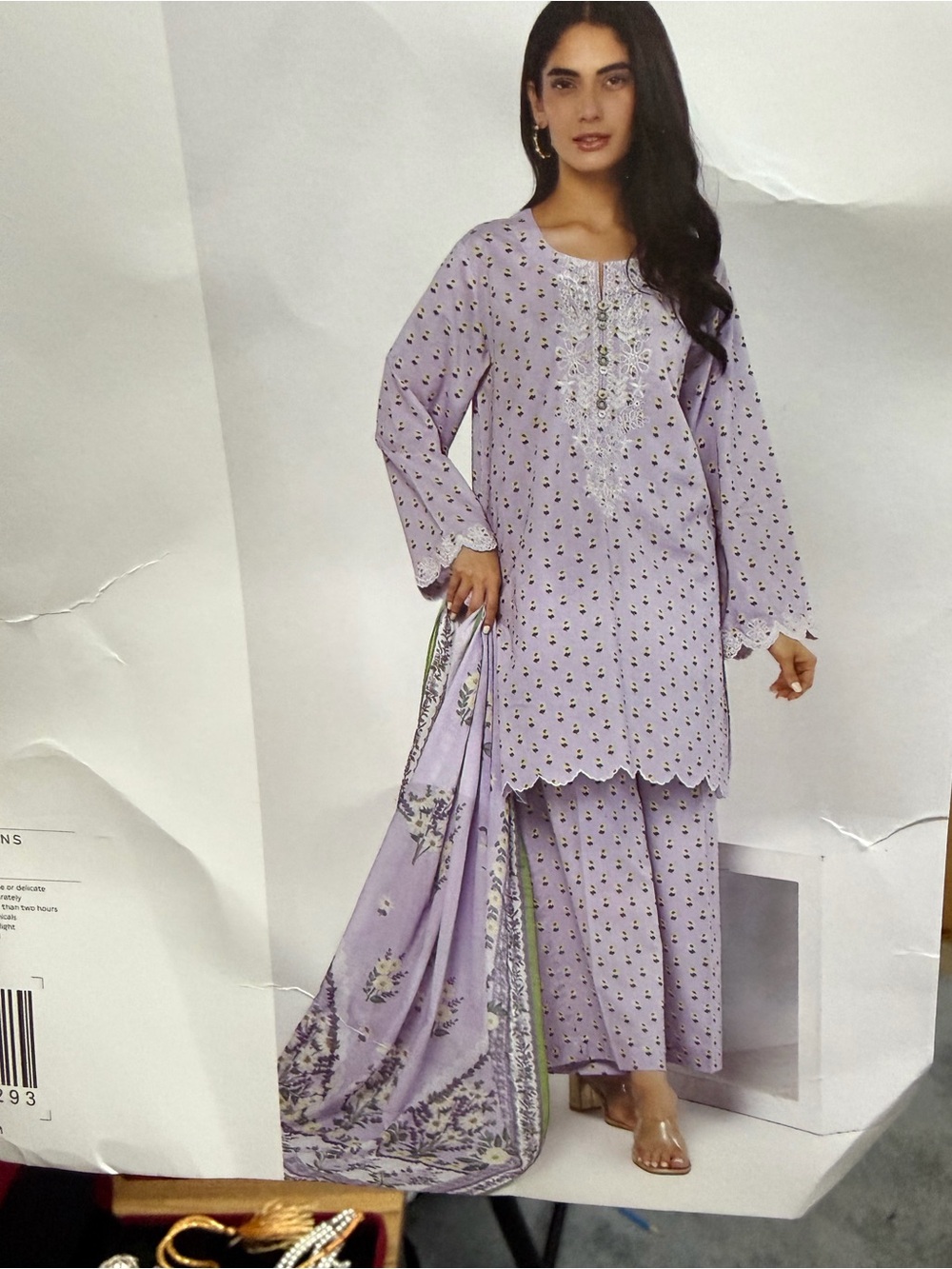 3 piece unstiched pakistani suit